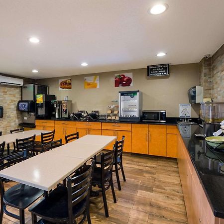 Quality Inn Jfk Airport Rockaway Blvd نيو يورك المظهر الخارجي الصورة