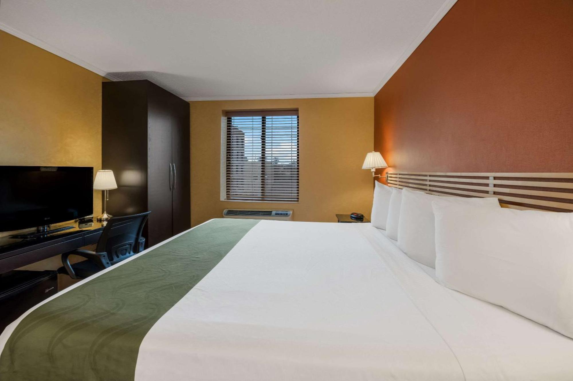 Quality Inn Jfk Airport Rockaway Blvd نيو يورك المظهر الخارجي الصورة