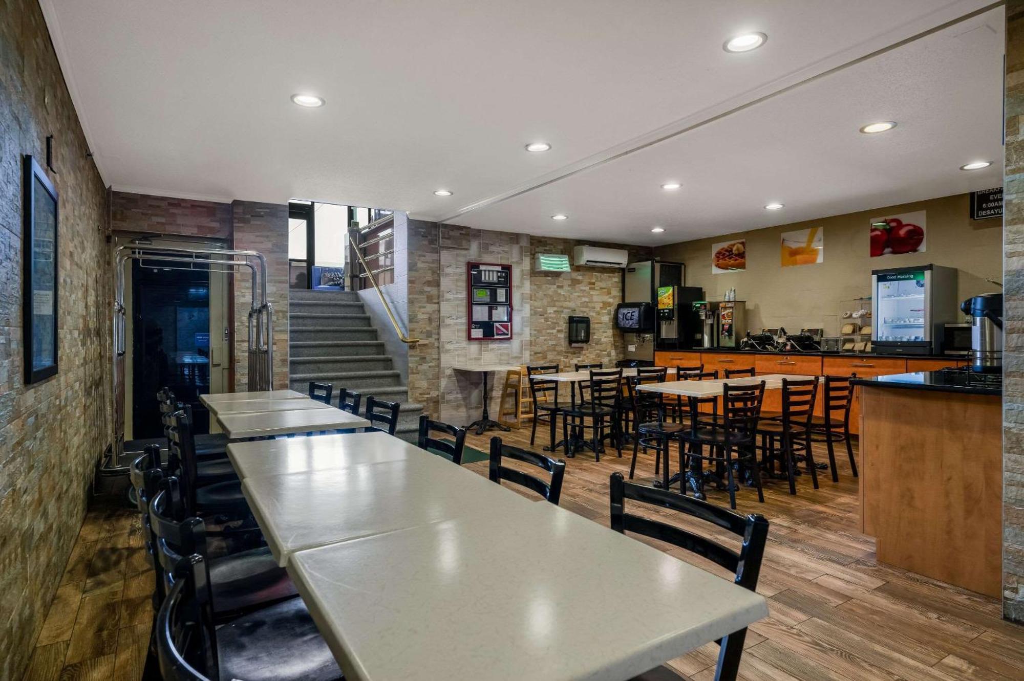 Quality Inn Jfk Airport Rockaway Blvd نيو يورك المظهر الخارجي الصورة